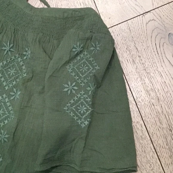 Woman’s Lucky Brand moss green crinkle cotton embroidered dress. Medium. Cute! - Picture 6 of 6